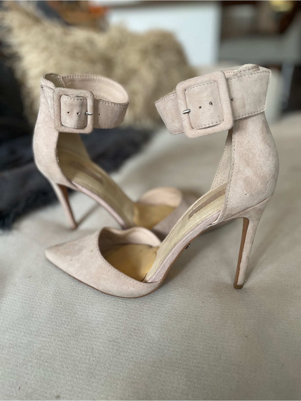 Topshop Suede Pointed-Toe Ankle Strap Heels in Blush